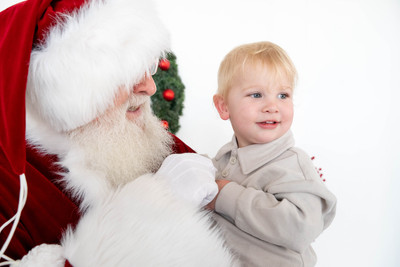 Kelly Stark Christmas Mini Sessions | New Light Studios